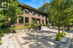 78 TERRACE Drive  Dundas, ON L9H 3X2