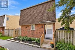 248 SALTER CRESCENT  Ottawa, ON K2K 1Z2