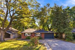 MAIN - 1852 TRUSCOTT DRIVE Mississauga (Clarkson), ON L5J 2A2