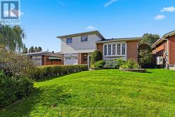724 CLIFTON DRIVE  Oshawa (Centennial), ON L1G 2Z1