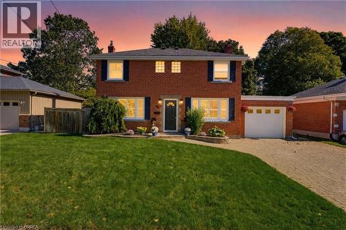 38 ADMIRAL Road  Brantford, ON N3R 1L6
