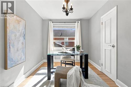 52 Dudhope Avenue, Cambridge, ON 