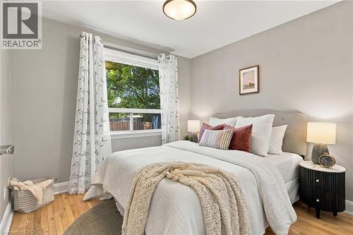 52 Dudhope Avenue, Cambridge, ON 