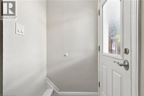 52 Dudhope Avenue, Cambridge, ON 