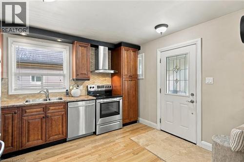 52 Dudhope Avenue, Cambridge, ON 