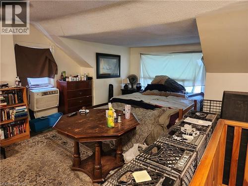 25 Gladstone Avenue, Hamilton, ON 