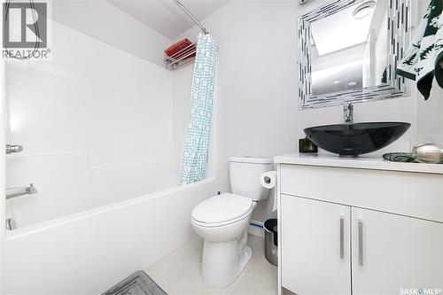 433 Germain Manor, Saskatoon, SK 