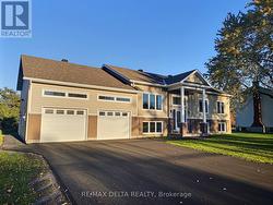 1025 QUIGLEY HILL ROAD  Ottawa, ON K4C 1H2