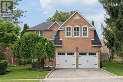 102 EDMUND SEAGER DRIVE  Vaughan, ON L4J 4S8