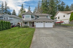 1065 Springbok Rd Campbell River, BC V9W 7K7