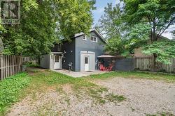 B - 70 PALACE STREET Brantford, ON N3T 3X1