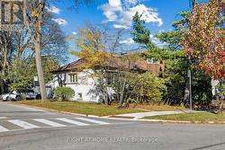 44 CONNAUGHT AVENUE Toronto, ON M2M 1G6