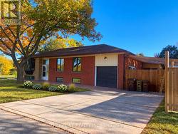 149 BISHOP AVENUE Toronto, ON M2M 1Z7