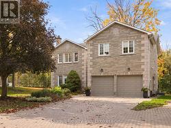 7 - 25 MANOR PARK CRESCENT Guelph (Dovercliffe Park/Old University), ON N1G 1A2