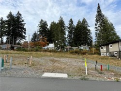 1-325 Twillingate Rd Campbell River, BC V9W 1V3