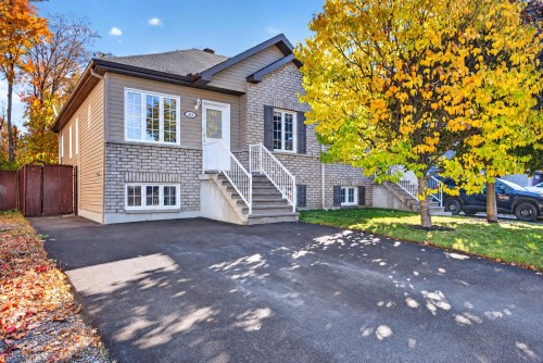 314 Rue du Petit-Village  Gatineau (Masson-Angers), QC J8M 1Z6