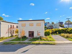 194-196 Tower ST Saint John, NB E2M 1Z2