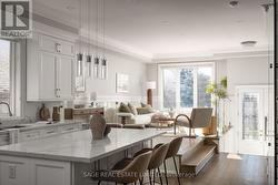 60 RHYDWEN AVENUE Toronto, ON M1N 2E1