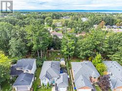 FANTASTIC LOCATION, WALK TO BEACH! - 
