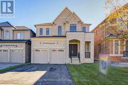 736 HARRY DOUGLAS STREET Newmarket, ON L3X 0J8
