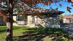 1321 RUSTIC DRIVE  Ottawa, ON K2C 2Y3