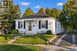 720 5TH ST EAST STREET E Owen Sound, ON N4K 1E5