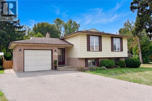 107 TOLLGATE Road  Brantford, ON N3R 4Z6