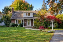 1771 Rue McTavish Saint-Bruno-De-Montarville, QC J3V 4G2
