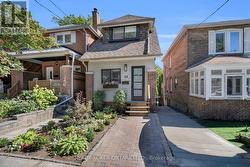23 ALDRIDGE AVENUE Toronto, ON M4C 3W3