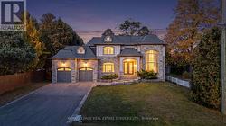 369 LEES LANE Oakville, ON L6L 4S4