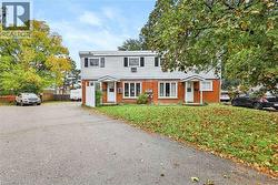 23 BRENDA Court Brantford, ON N3R 2L8