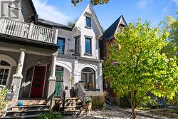 37 FULLER AVENUE Toronto, ON M6R 2C4