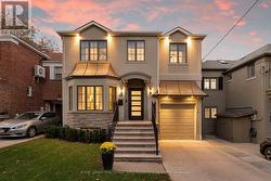 44 DONLEA DRIVE Toronto, ON M4G 2M4