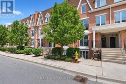 608 - 15 LAIDLAW STREET Toronto, ON M6K 1X3
