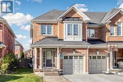 124 KENNETH HOBBS AVENUE Whitby (Pringle Creek), ON L1R 0J3