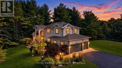 1518 MONAGHAN LANE  Ottawa, ON K2W 1B4
