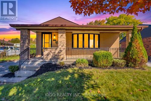54 TWEEDSMUIR AVENUE  London East, ON N5W 1K7