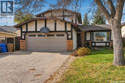 246 Hector CRESCENT N  Regina, SK S4Y 1C3