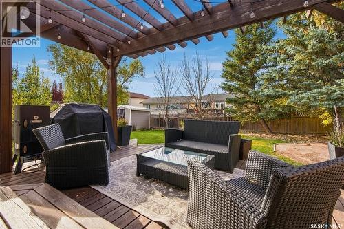 246 Hector Crescent N, Regina, SK 