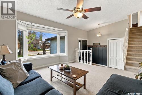 246 Hector Crescent N, Regina, SK 