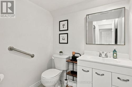 27 Costain Court, Kitchener, ON 