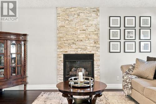 27 Costain Court, Kitchener, ON 