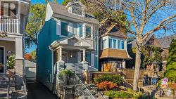 132 DUVERNET AVENUE Toronto, ON M4E 1V4
