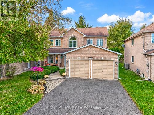 212 OLDE BAYVIEW AVENUE  Richmond Hill, ON L4E 3E1