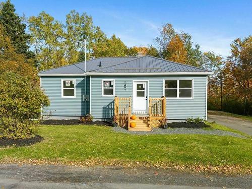 162 Sixth Street  New Glasgow, NS B2H 1B5