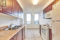 Eat-In Kitchen - Breakfast Area - 