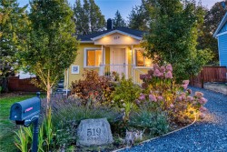 519 Duke St Nanaimo, BC V9R 1K2
