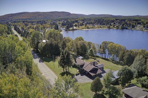 949 Ch. du Tour-du-Lac-Tibériade  Rivière-Rouge, QC J0T 1T0