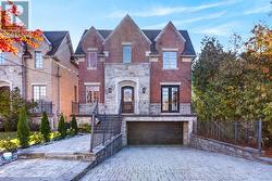 83 STORMONT AVENUE Toronto, ON M5N 2C3