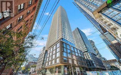 2701 - 88 QUEEN STREET E  Toronto, ON M5C 0B6